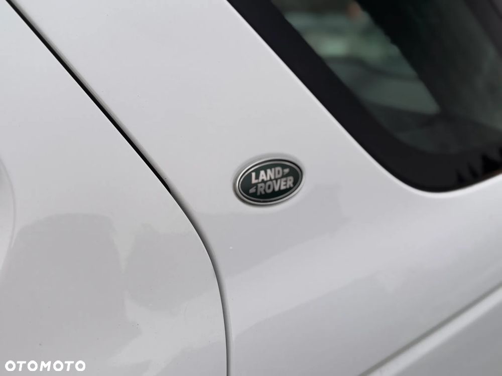 Land Rover Discovery Sport TD4 HSE Luxury - 16