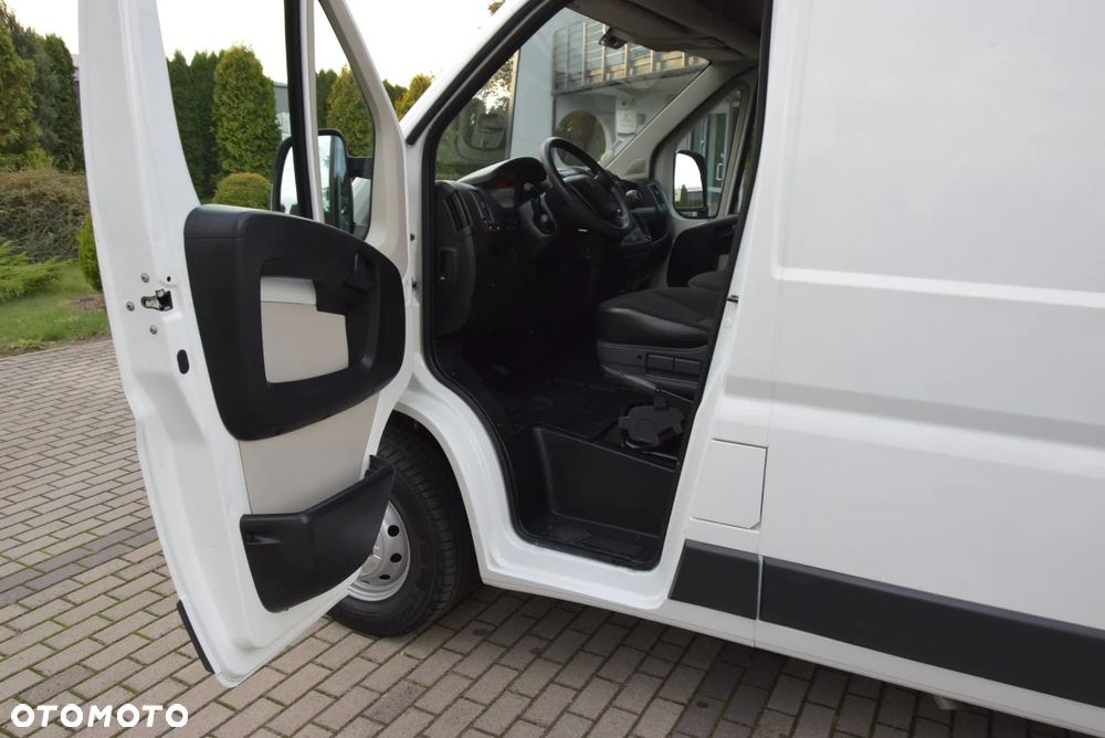 Citroën JUMPER L2H2 - 12