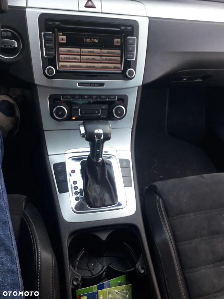 Volkswagen Passat 2.0 TDI DPF DSG R-Line Edition - 12