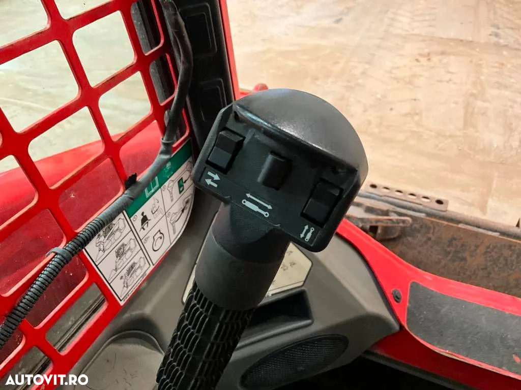 Bobcat S450 - 11