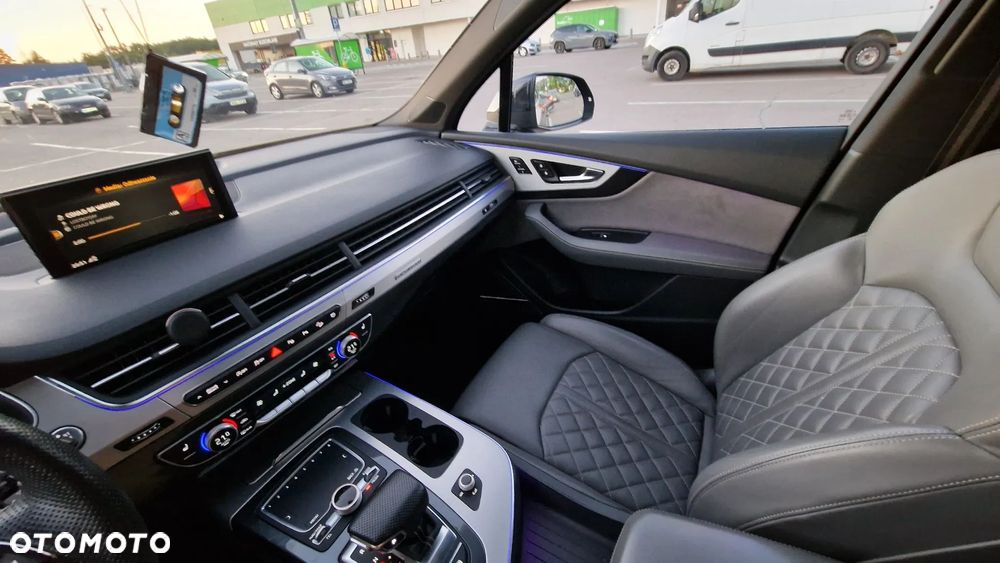 Audi Q7 - 16