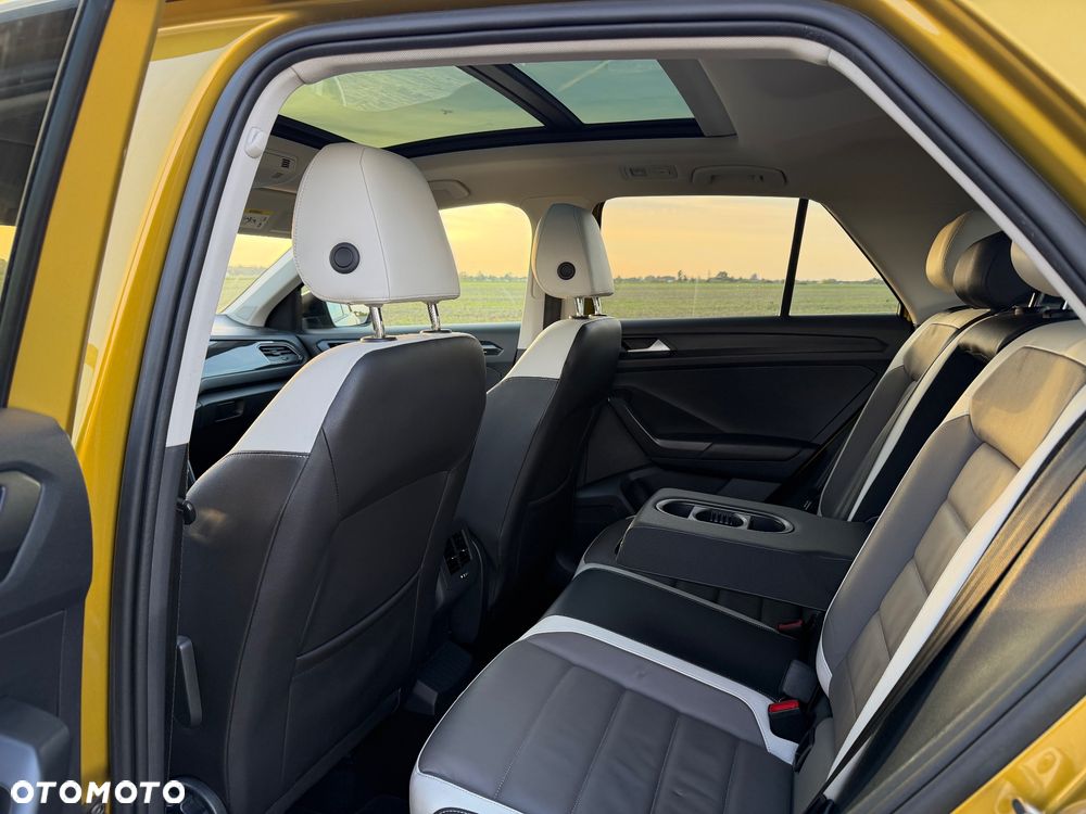 Volkswagen T-Roc - 19