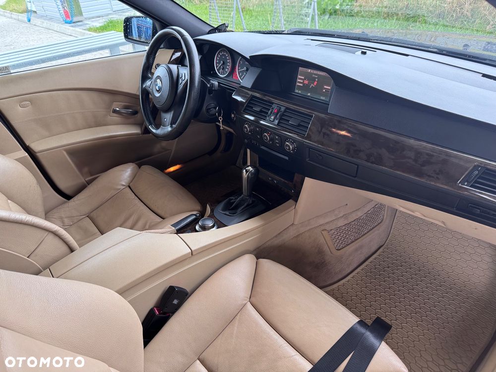 BMW Seria 5 530xi - 21