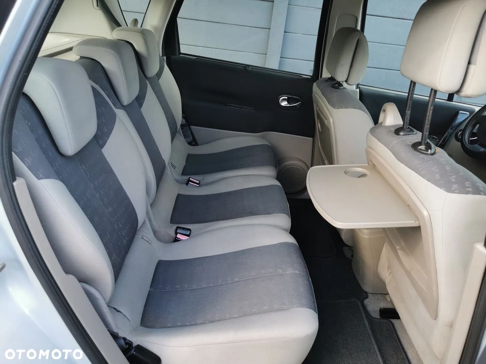 Renault Scenic 1.6 16V Confort Privilege - 7