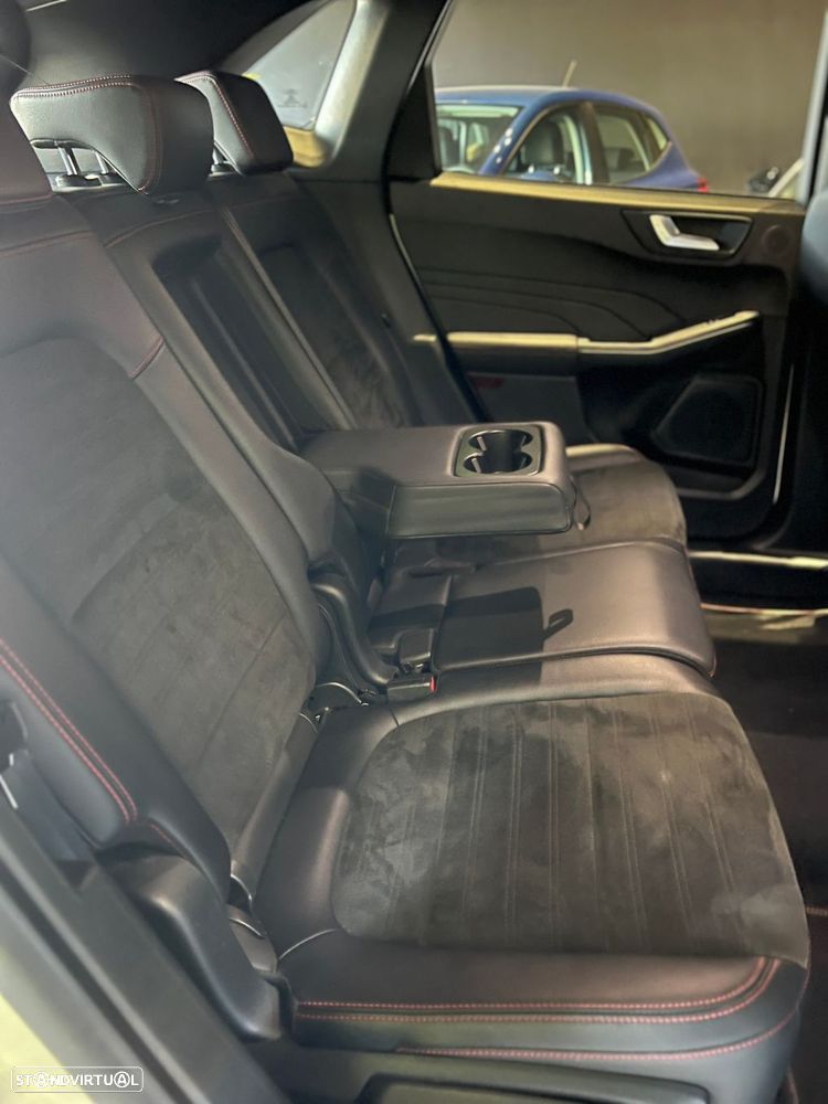 Ford Kuga 1.5 EcoBoost ST-Line - 40