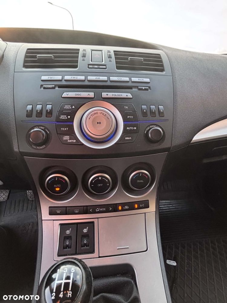 Mazda 3 - 15
