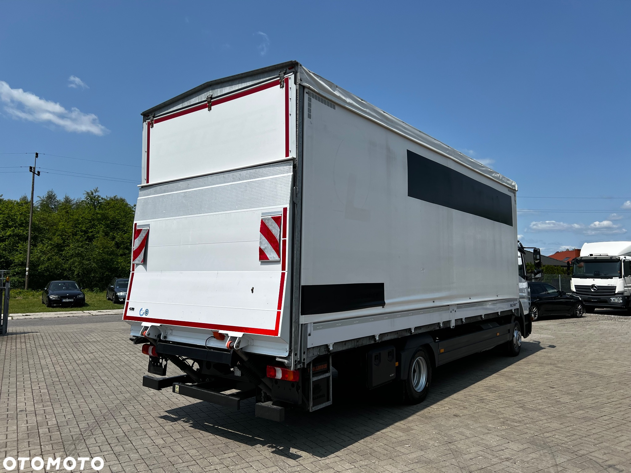 Mercedes-Benz ATEGO - 12