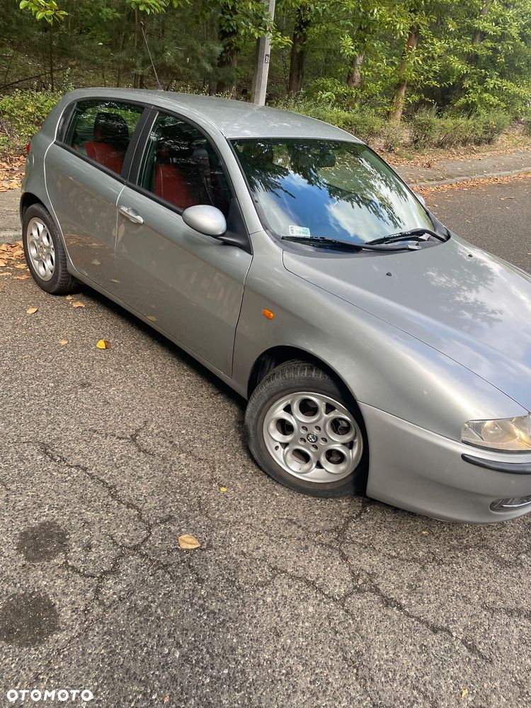 Alfa Romeo 147 1.9 JTD Distinctive - 3
