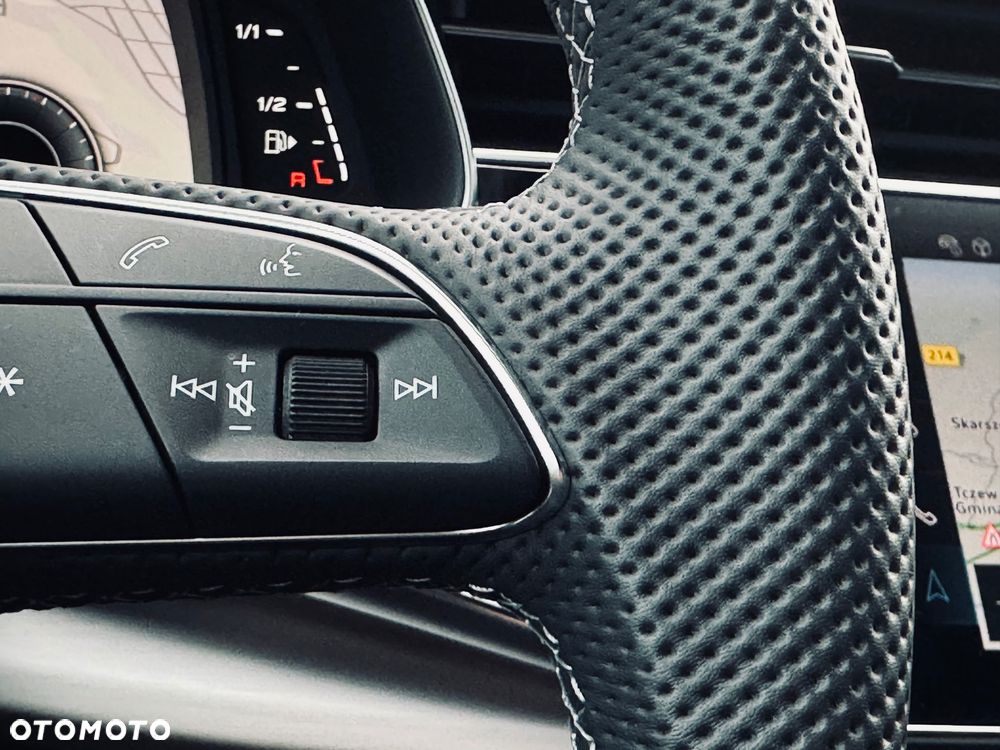 Audi Q8 55 TFSI mHEV Quattro Tiptronic - 22