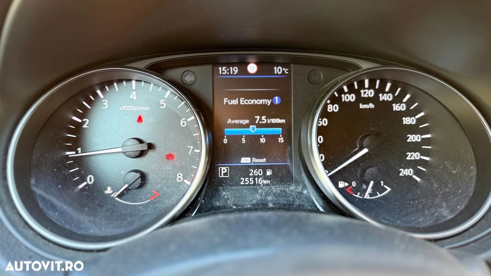 Nissan Qashqai 1.3 l MHEV X-Tronic N-Connecta - 9