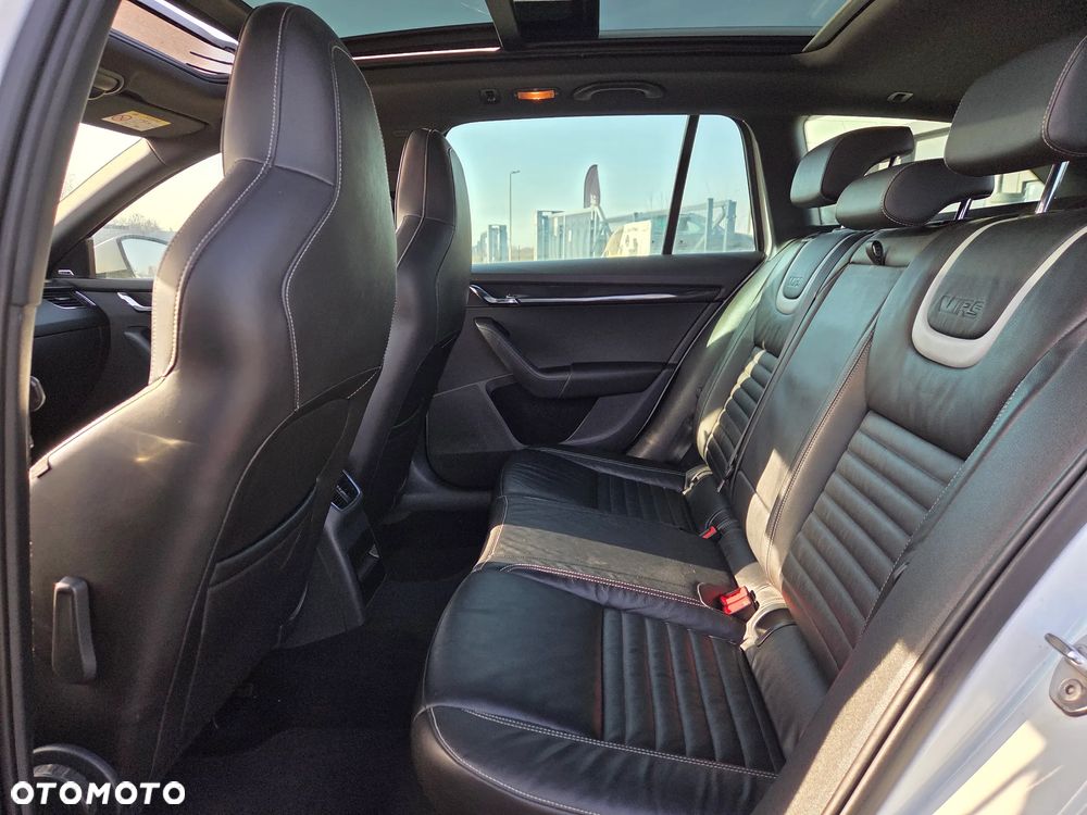 Skoda Octavia 2.0 TDI 4x4 DSG RS - 13