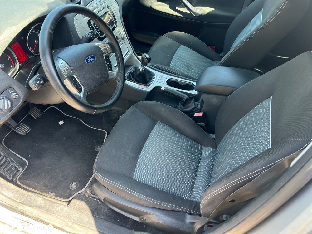Ford Mondeo 2.0 TDCi ECOnetic Business Edition - 6
