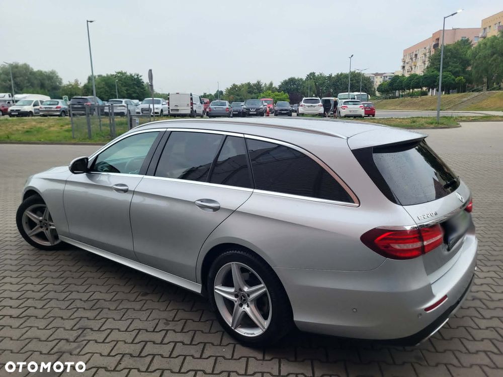Mercedes-Benz Klasa E 220 d 9G-TRONIC AMG Line - 24