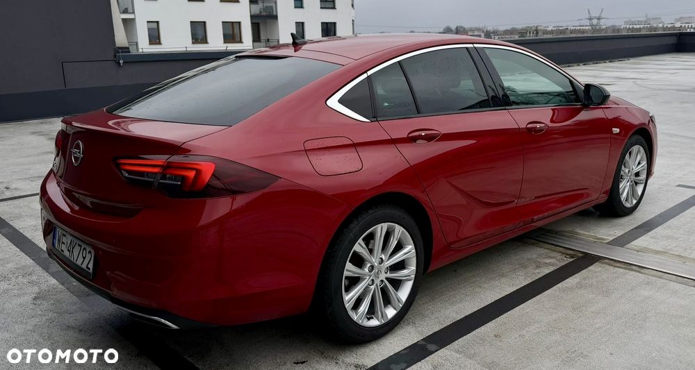 Opel Insignia 2.0 T Elegance S&S - 4