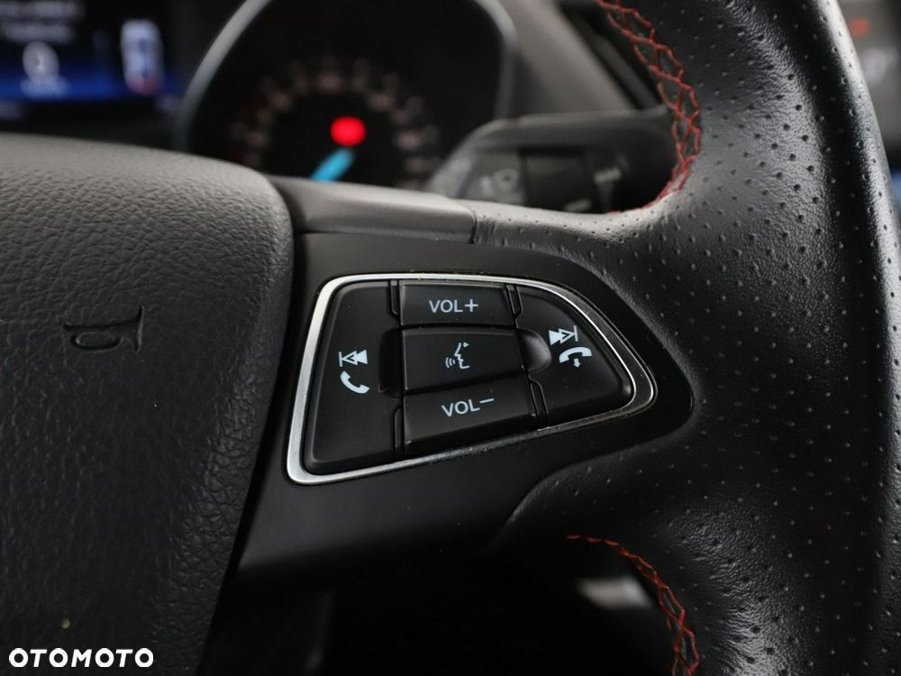 Ford Kuga 1.5 EcoBlue ST-LINE - 32