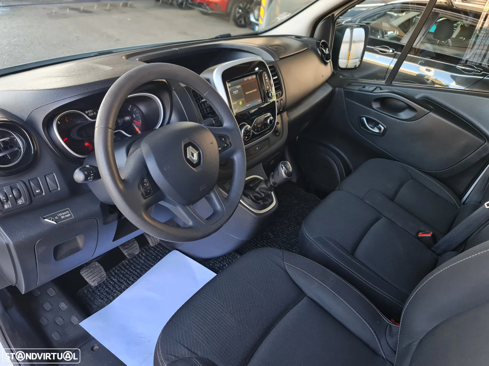Renault TRAFIC 2.0 Dci 120CV * Câmera/ GPS/ AC/ IVA DEDUTÍVEL * - 20