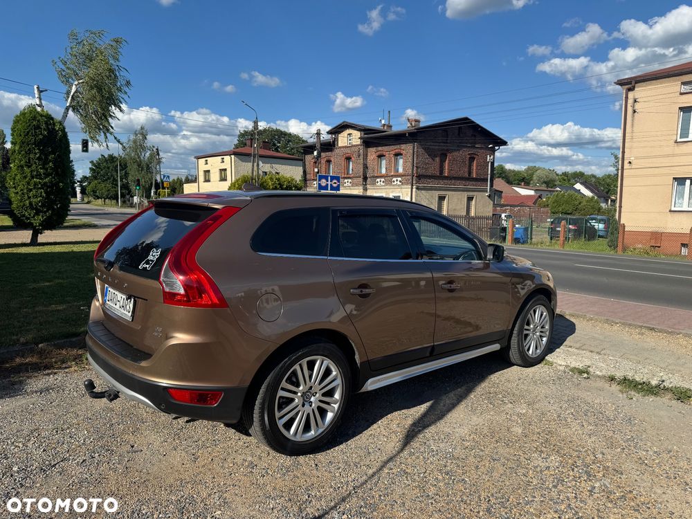Volvo XC 60 D5 AWD Momentum - 24