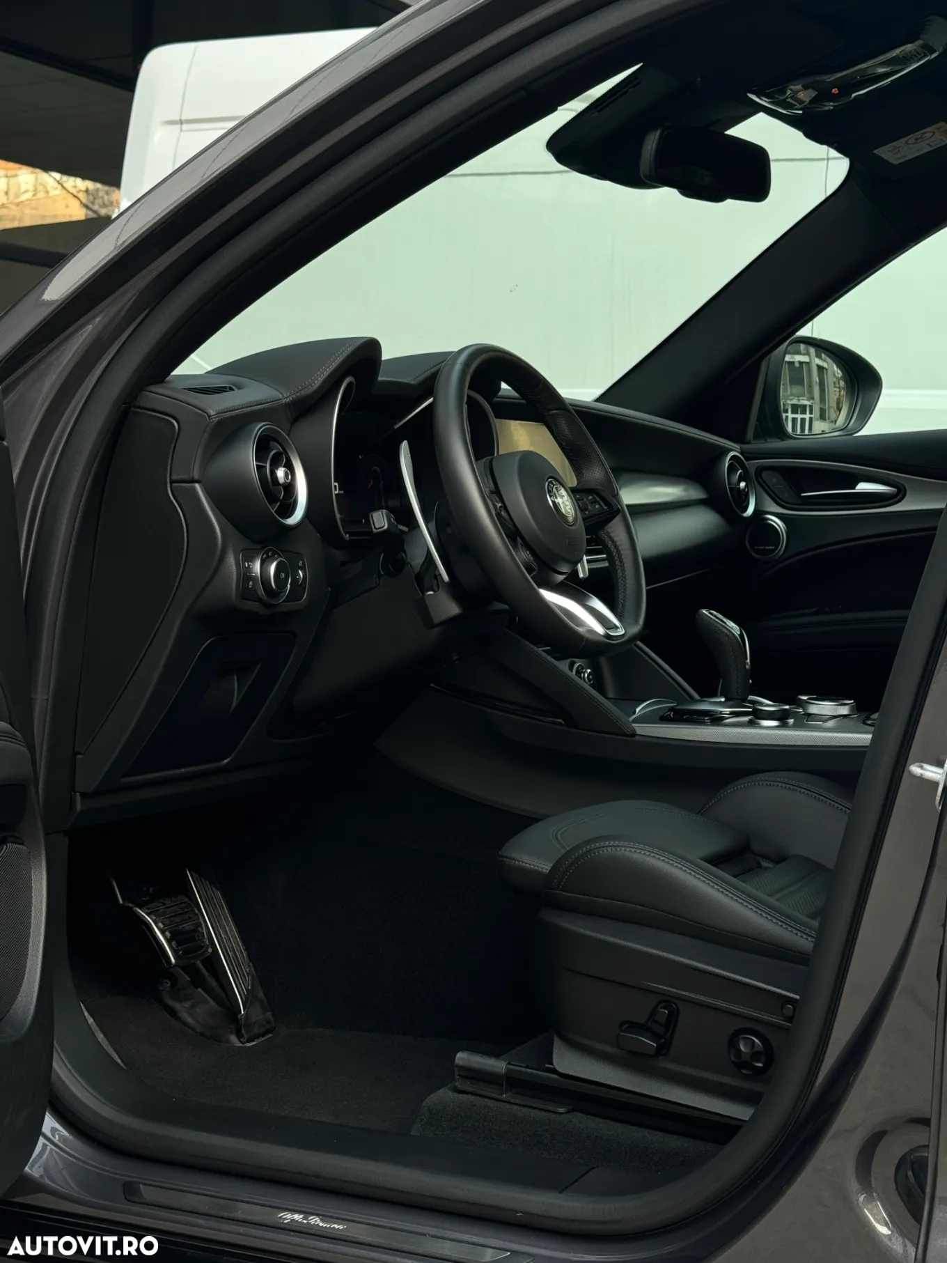 Alfa Romeo Stelvio 2.0 Turbo AWD AT8 Veloce - 17