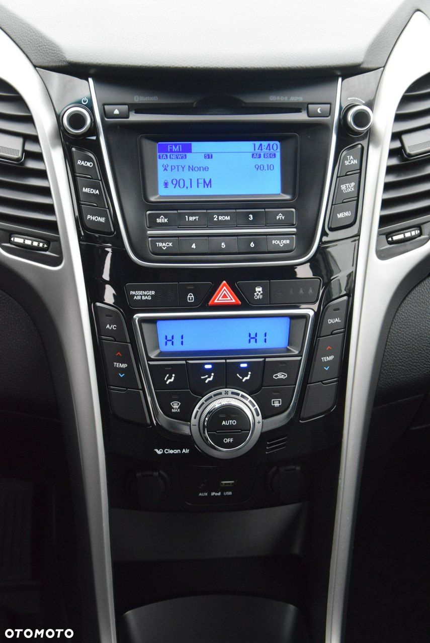 Hyundai i30 blue 1.6 CRDi YES Gold - 24