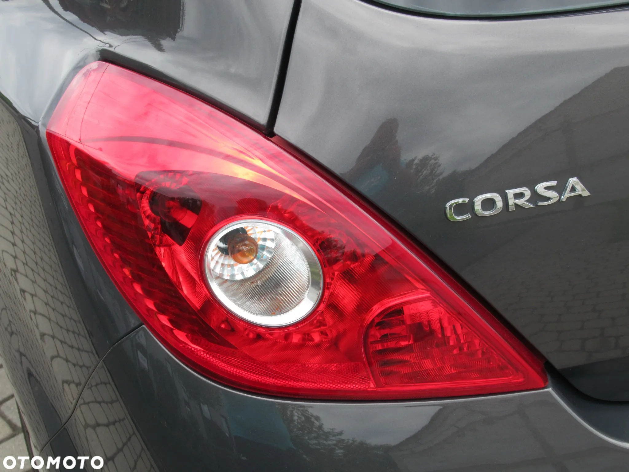 Opel Corsa 1.4 16V Active - 30