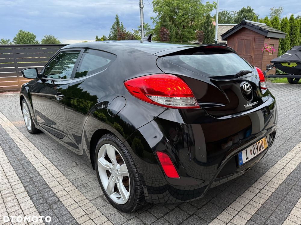 Hyundai Veloster 1.6 Premium - 15