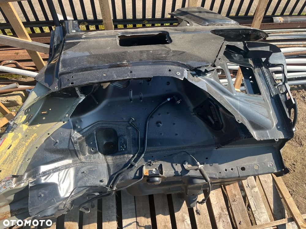 Ćwiartka lewy tył Jeep WL - 2