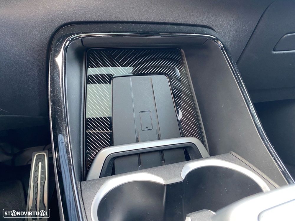 BMW iX1 eDrive20 Pack Desportivo M - 15