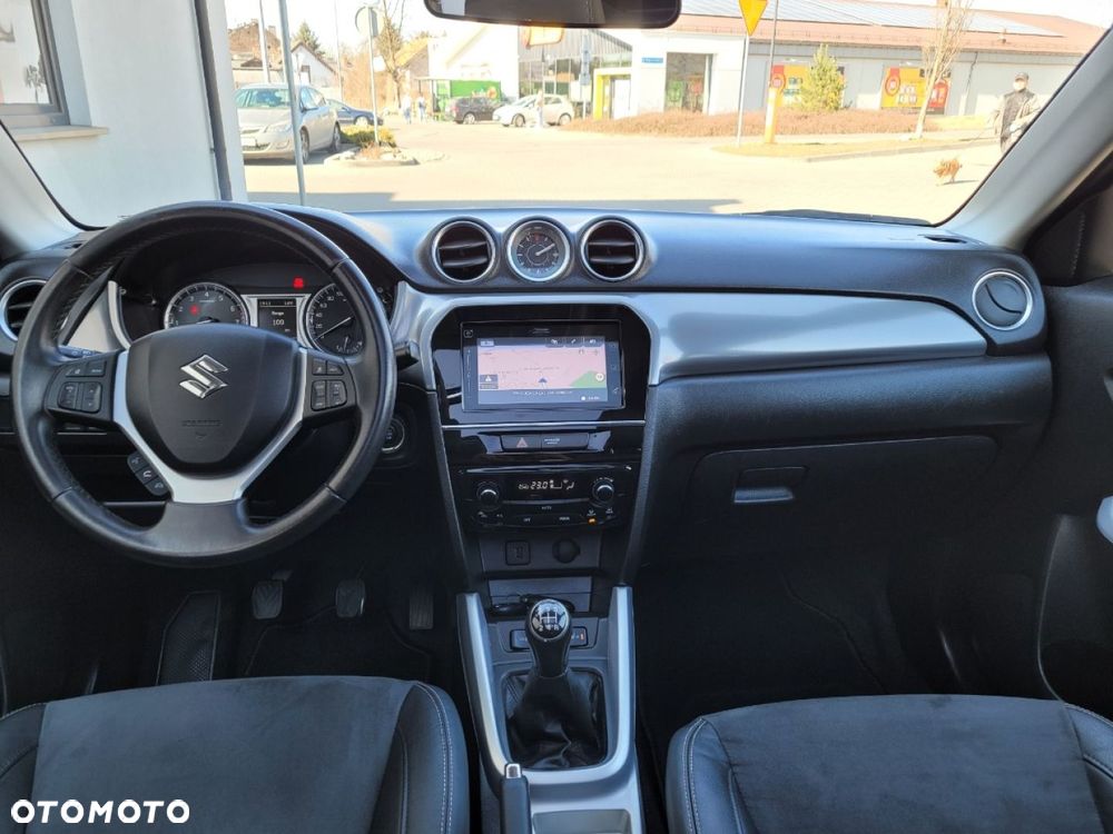 Suzuki Vitara 1.6 Premium 2WD - 21