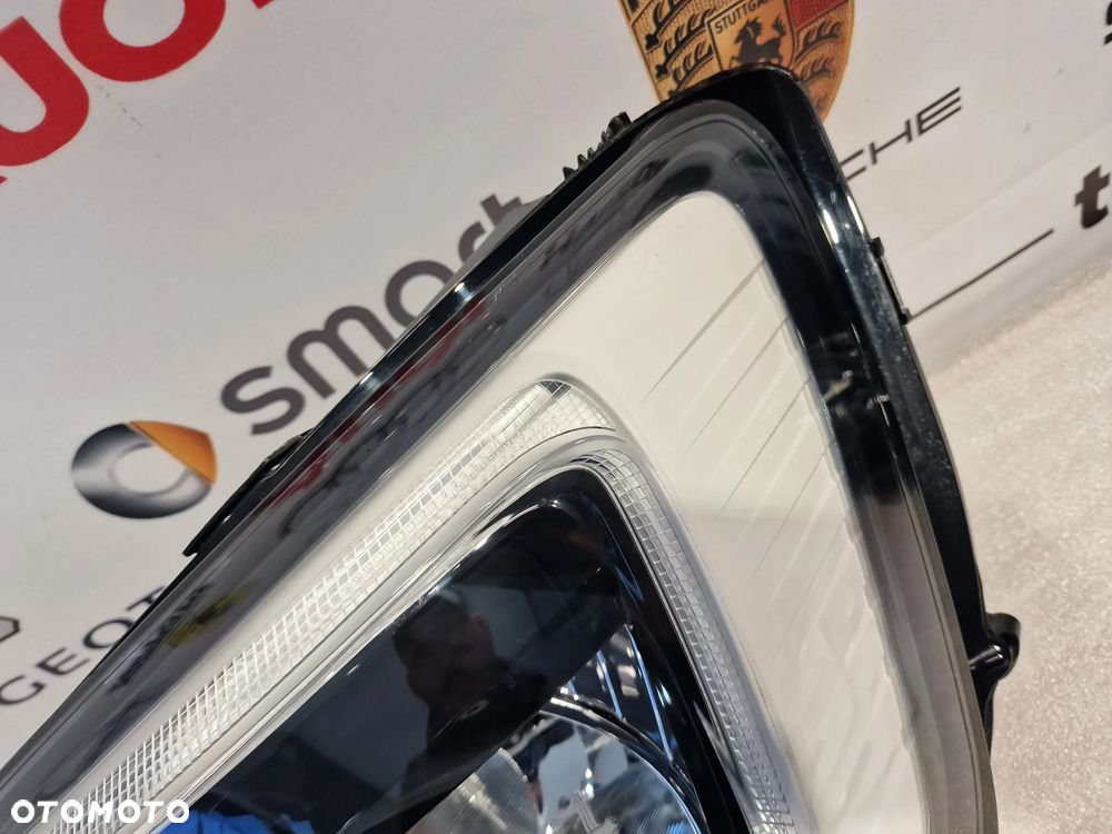 RENAULT MASTER IV LED 18- LEWA LAMPA PRZEDNIA PRZÓD , NR 260607867R , NR AUKCJI LPP87 - 4