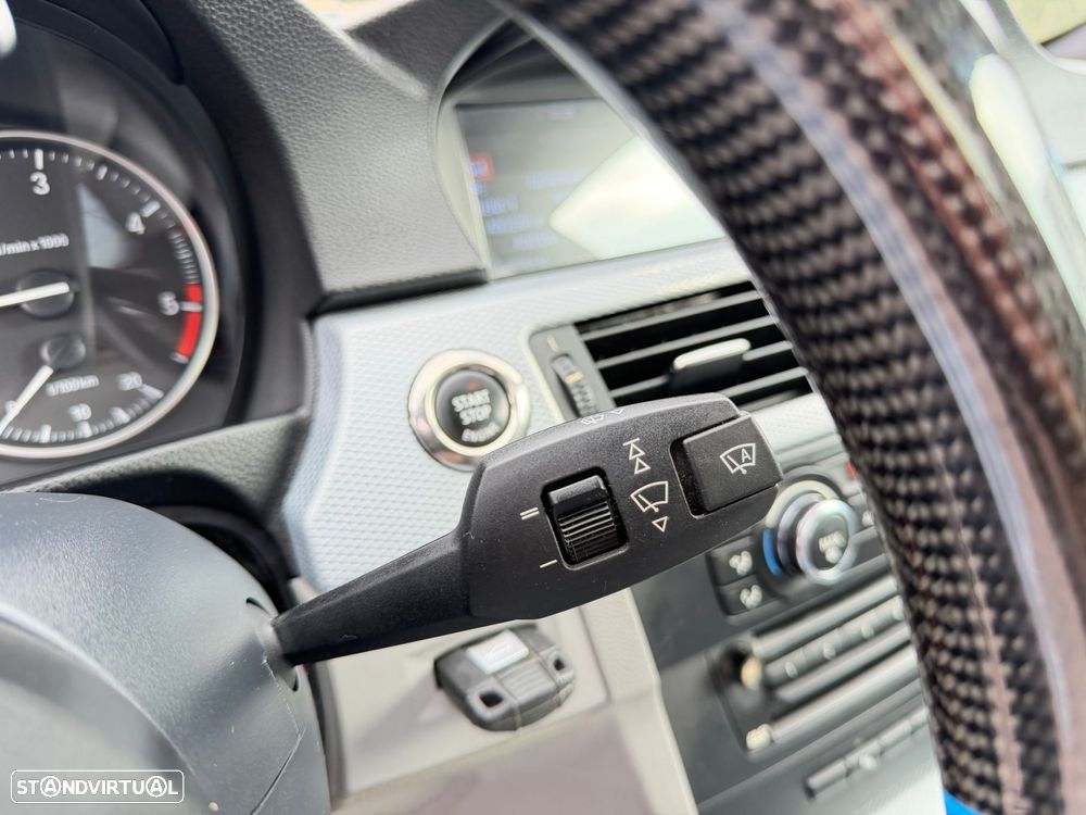 BMW 320 d Coupe Auto - 23