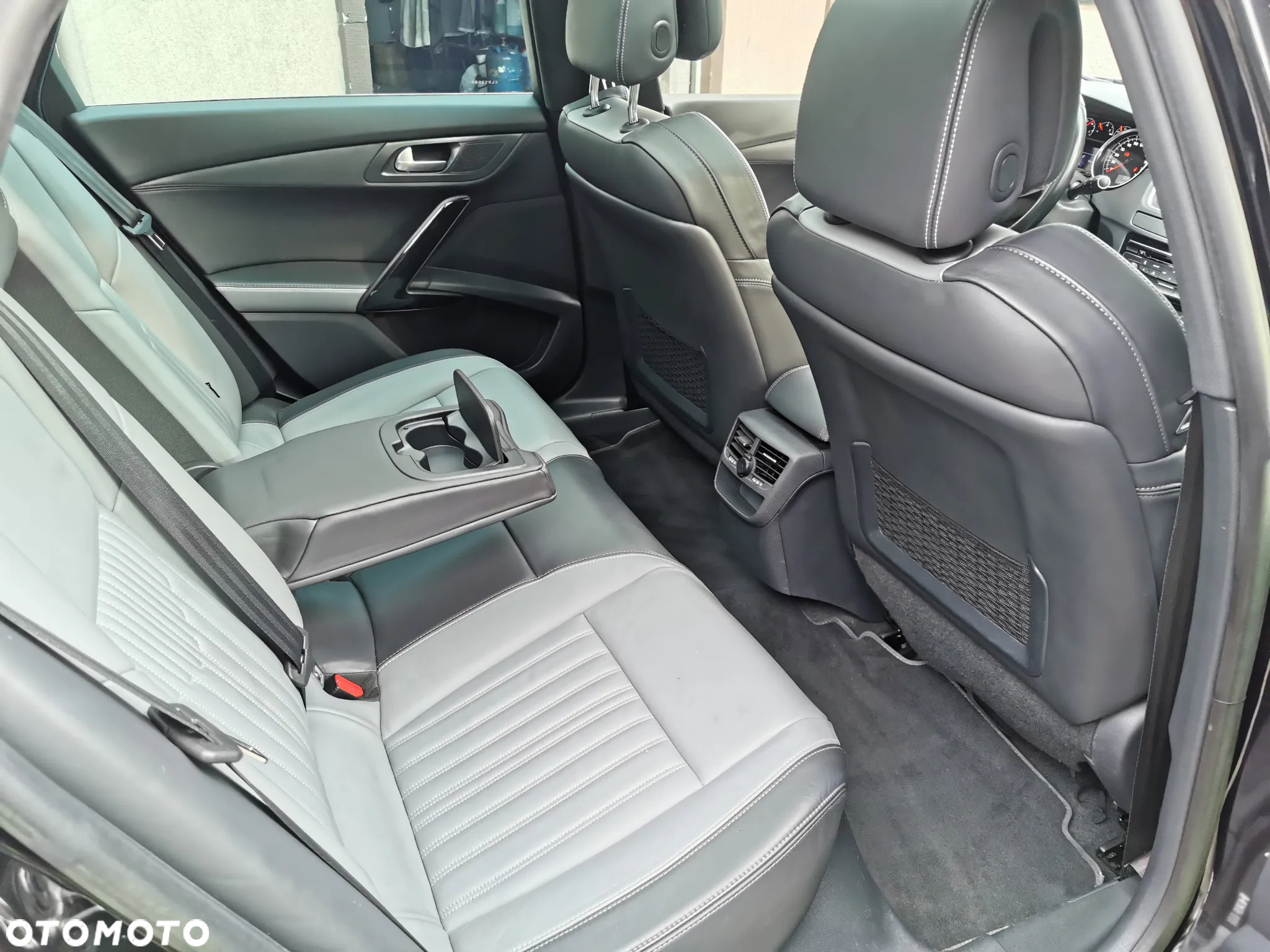 Peugeot 508 RXH 2.0 HDi HYbrid4 - 13
