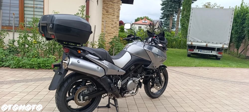 Suzuki V-STROM - 4