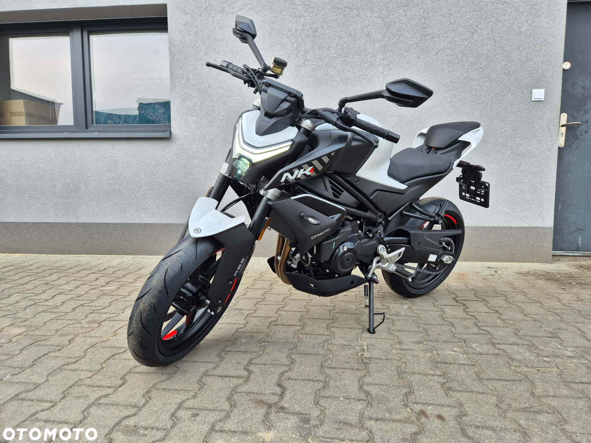CFMoto NK - 7