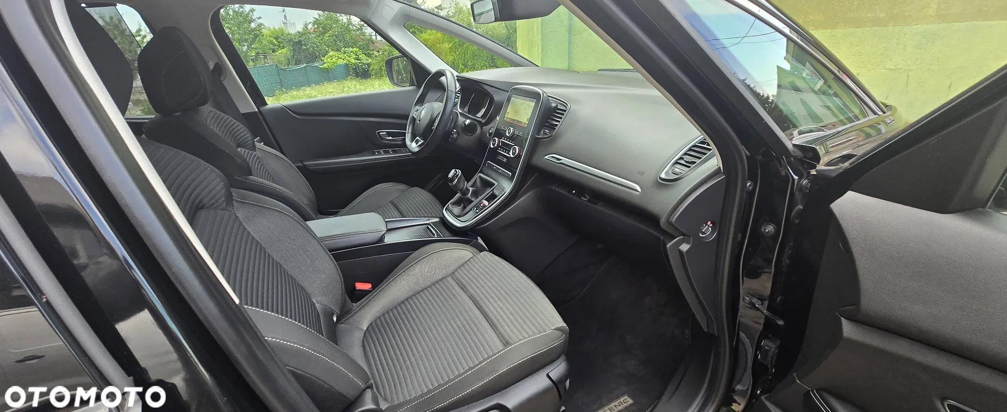 Renault Scenic - 26