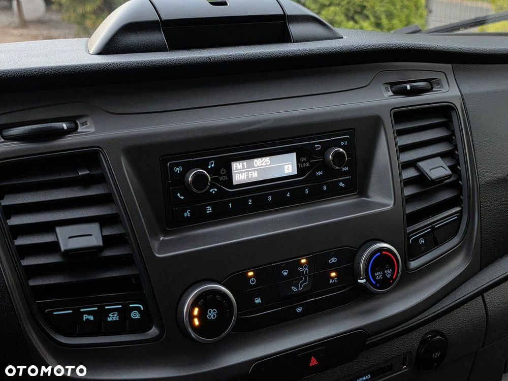 Ford Transit - 30