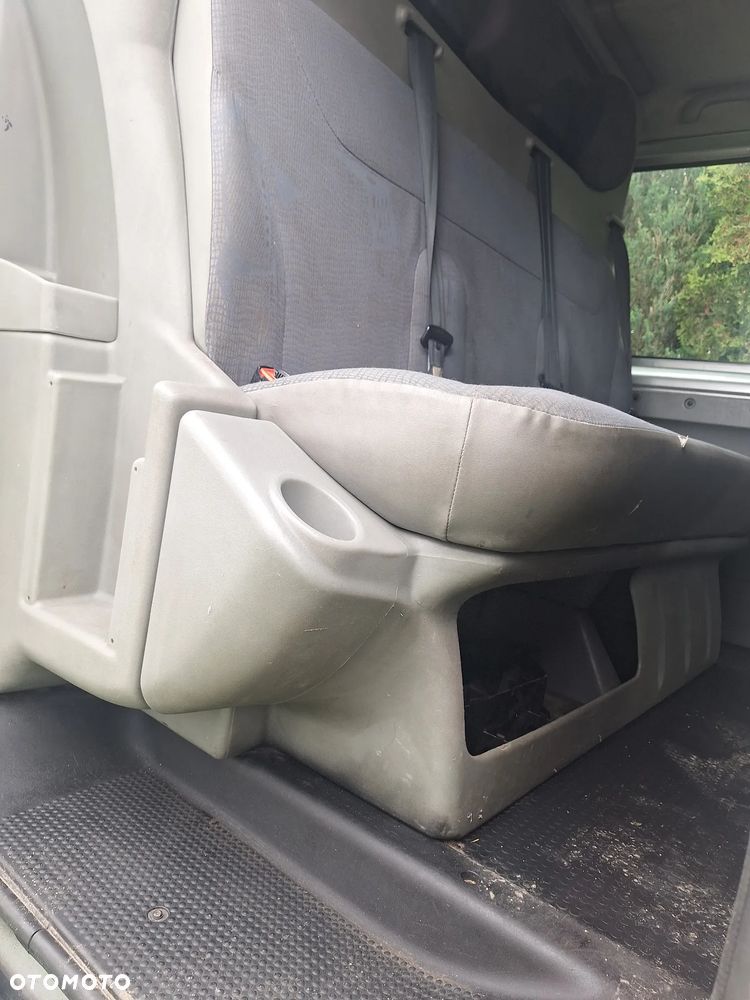 Fotel fotele kanapa ściana zabudowa holenderka pasy Trafic II vivaro primastar 01-14 Łuków części - 3