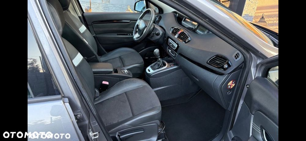 Renault Scenic TCe 130 Bose Edition - 19