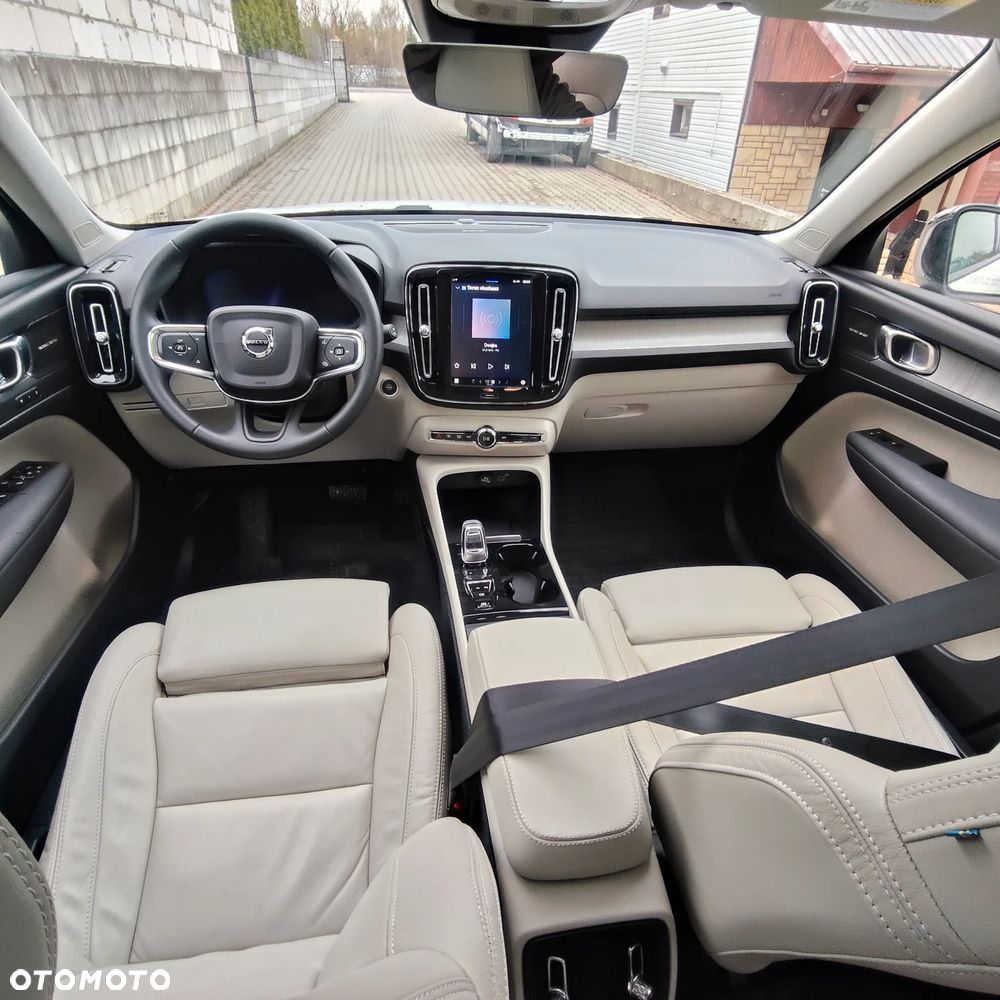 Volvo XC 40 T5 AWD R-Design - 5