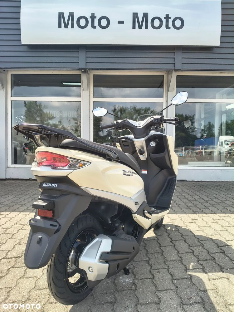 Suzuki Burgman - 7