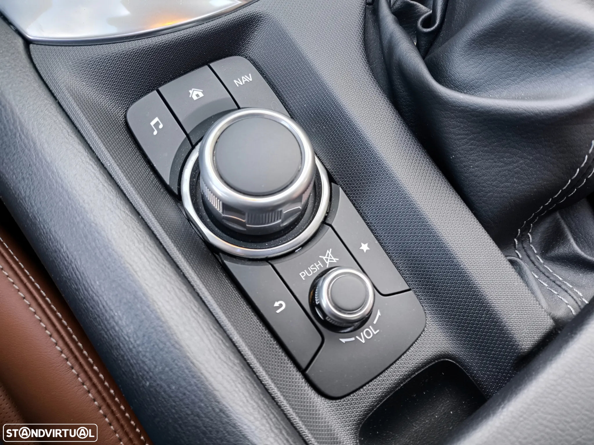 Mazda MX-5 1.5 RF Sky-G Excellence Navi Terracota - 23
