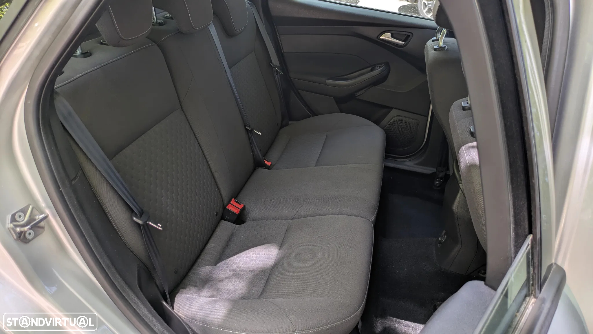 Ford Focus SW 1.0 EcoBoost Active - 17