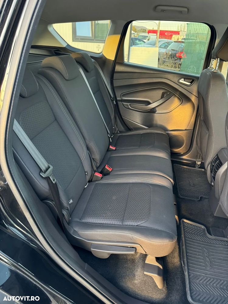 Ford Kuga 1.5 EcoBoost 2x4 Black & Silver - 27