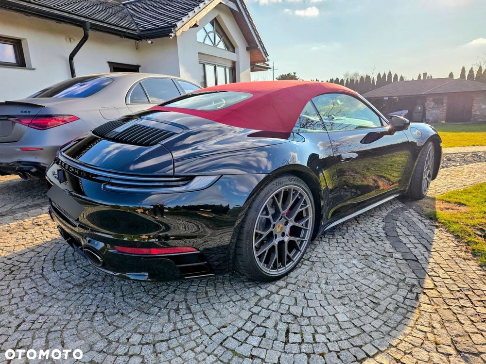 Porsche 911 Carrera 4S - 31