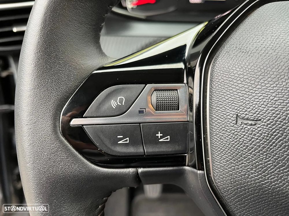 Peugeot 208 1.2 PureTech Active Pack - 14