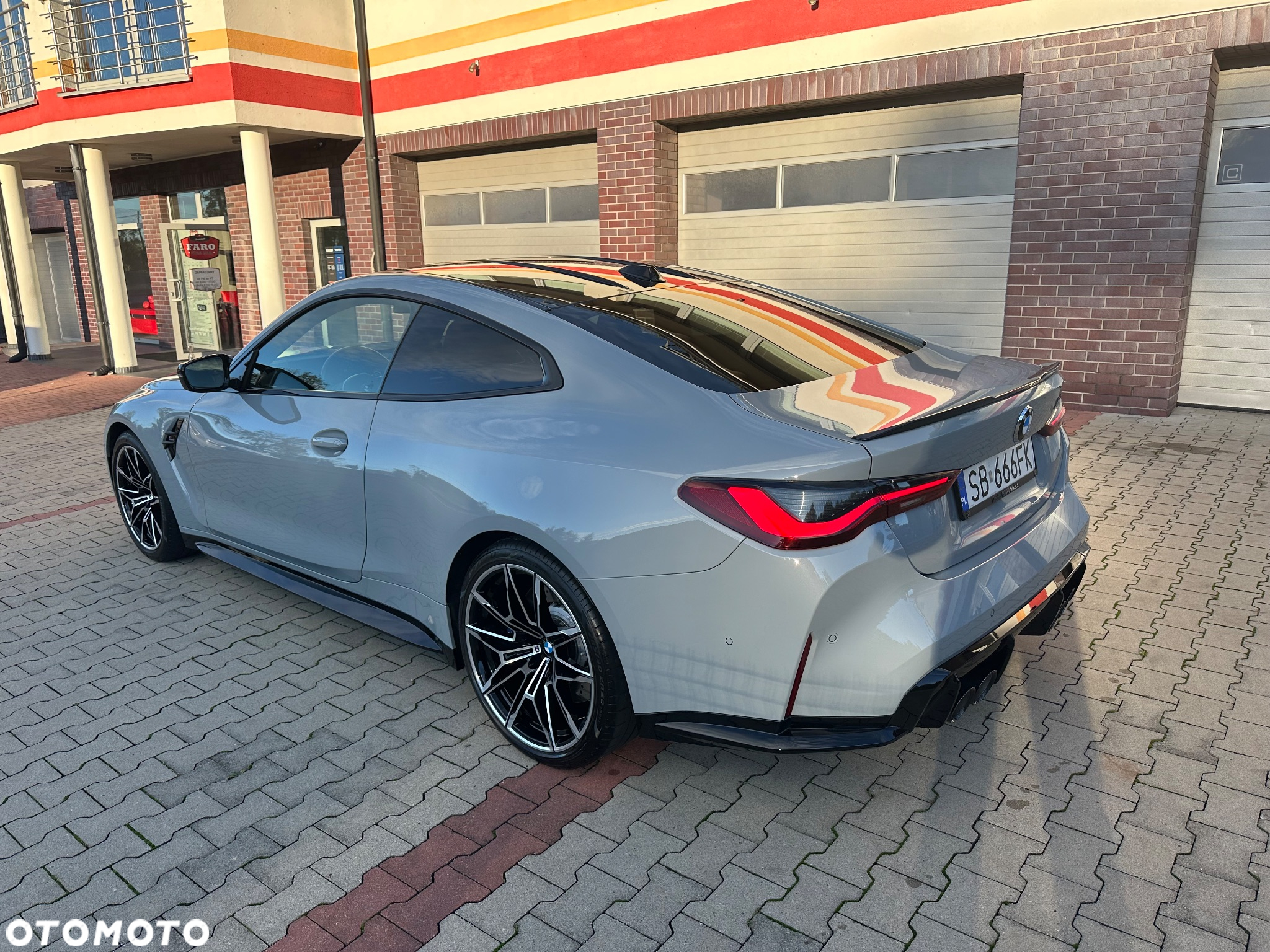 BMW M4 Competition M xDrive sport - 4