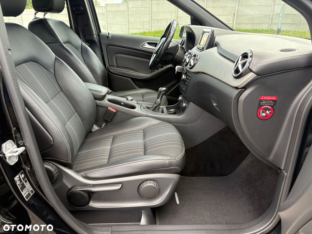 Mercedes-Benz Klasa B 180 (BlueEFFICIENCY) - 10
