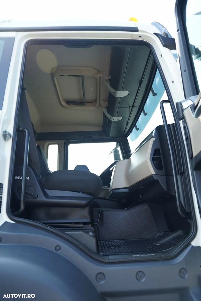 MAN TGS 35.500 / 8X4 / BASCULATOR CU 2 LATE / HIDROCLAPĂ / HIDROCLAPĂ BORDMATIC / PERDĂ ELECTRICĂ / AUTOMATĂ / EURO 6 - 35