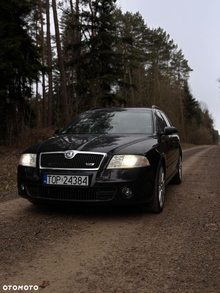 Skoda Octavia 2.0 TDI CR DPF RS - 1