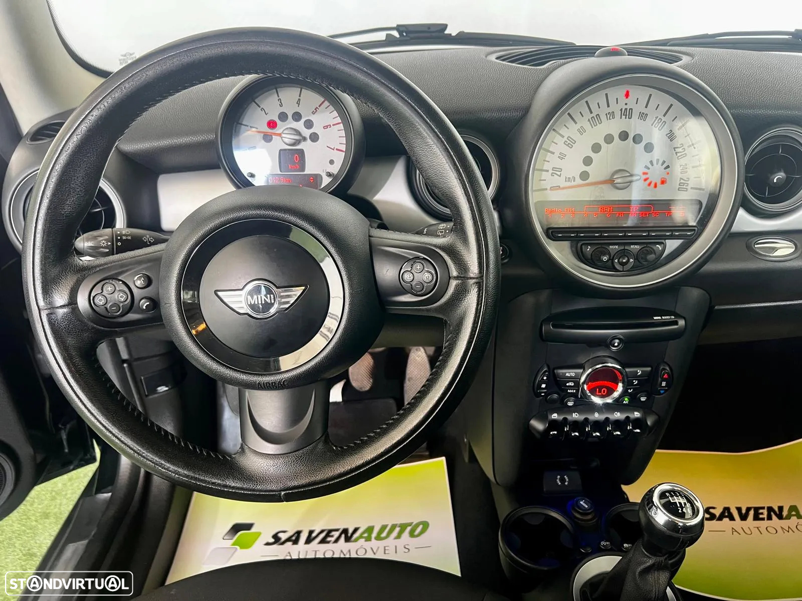 MINI 3 Portas One D - 12