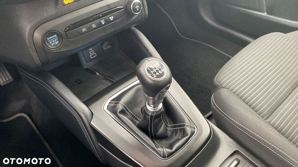 Ford Focus 1.0 EcoBoost mHEV Titanium X - 19